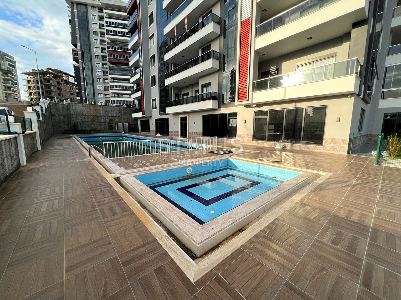 Просторные двухуровневые апартаменты 4+1 в районе Махмутлар, 300 м кв. фото 3