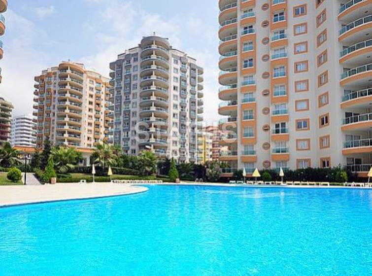 Квартира 1+1 с мебелью в комплексе с большой территорией в Мамхутларе, 60 м2 фото 1