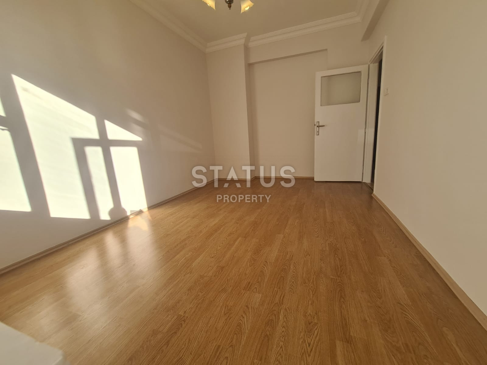 Inexpensive apartment 2+1 in the city center, not far from the fish market, 120 m2 фото 5