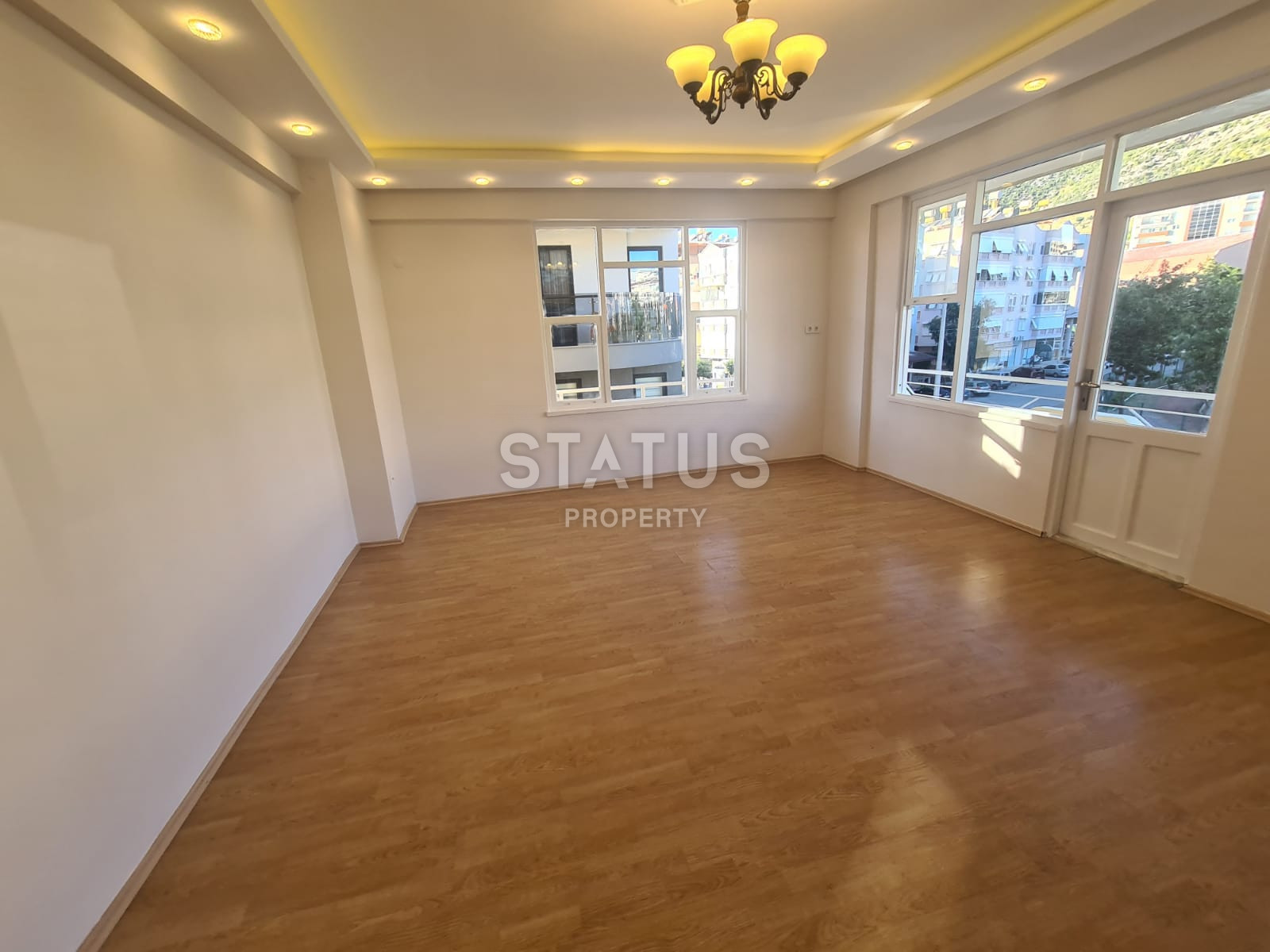 Inexpensive apartment 2+1 in the city center, not far from the fish market, 120 m2 фото 9