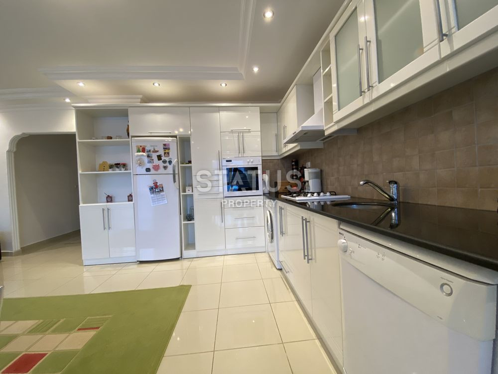 Просторные апартаменты 2+1 в благоустроенном комплексе, 135 м2 фото 16