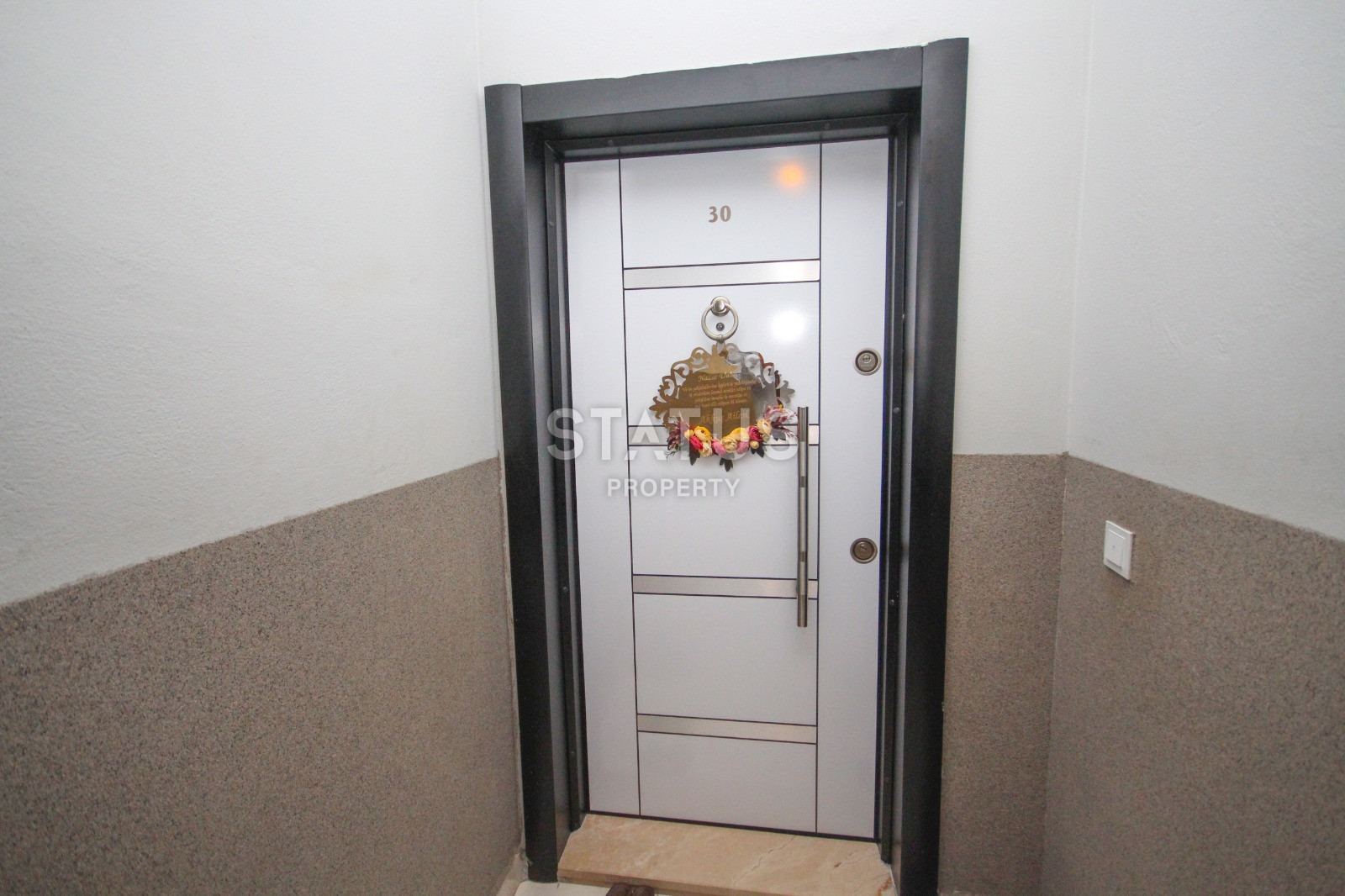 Апартаменты 2+1 с мебелью в районе Тосмур, 110 м2 фото 3