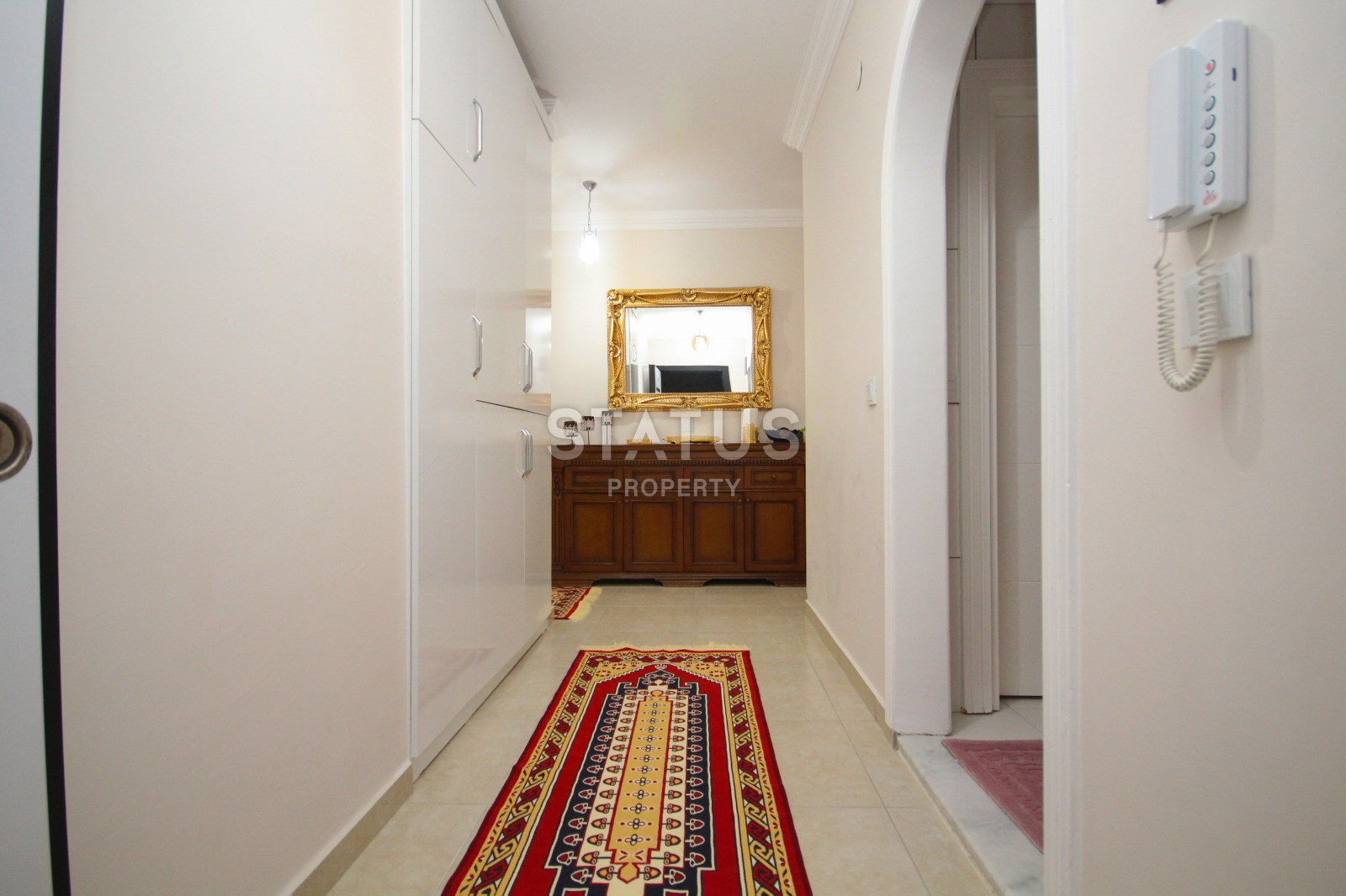 Апартаменты 2+1 с мебелью в районе Тосмур, 110 м2 фото 6