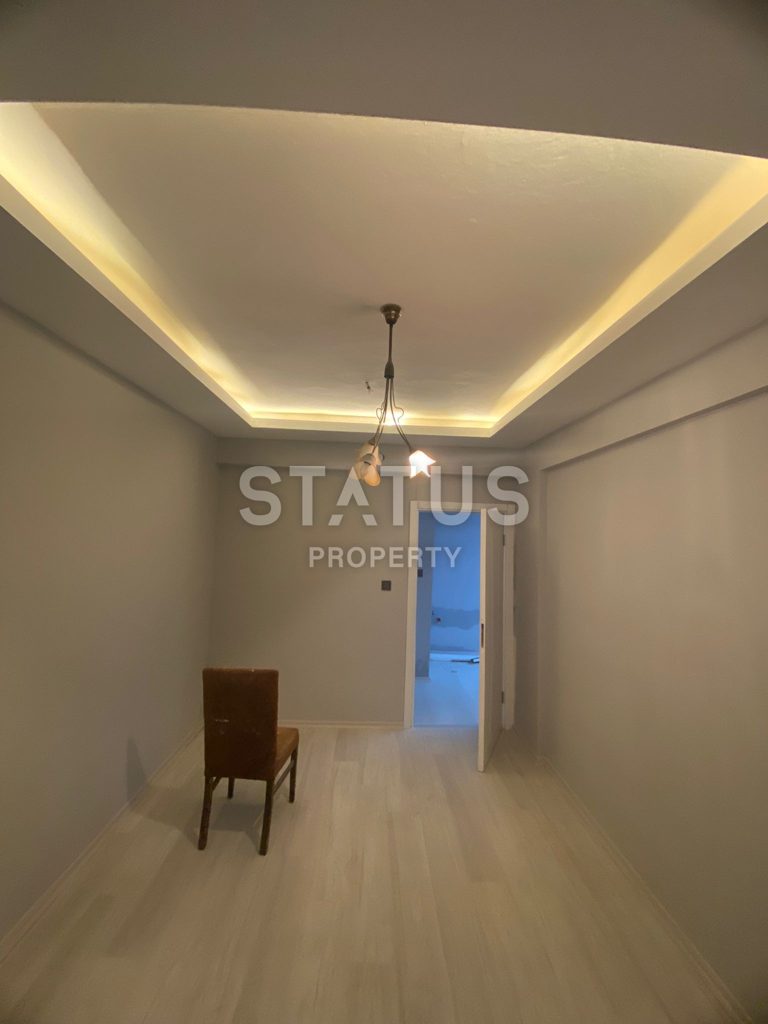 Квартира 2+1 с новым ремонтом в районе Махмутлар, 110 м2. фото 3