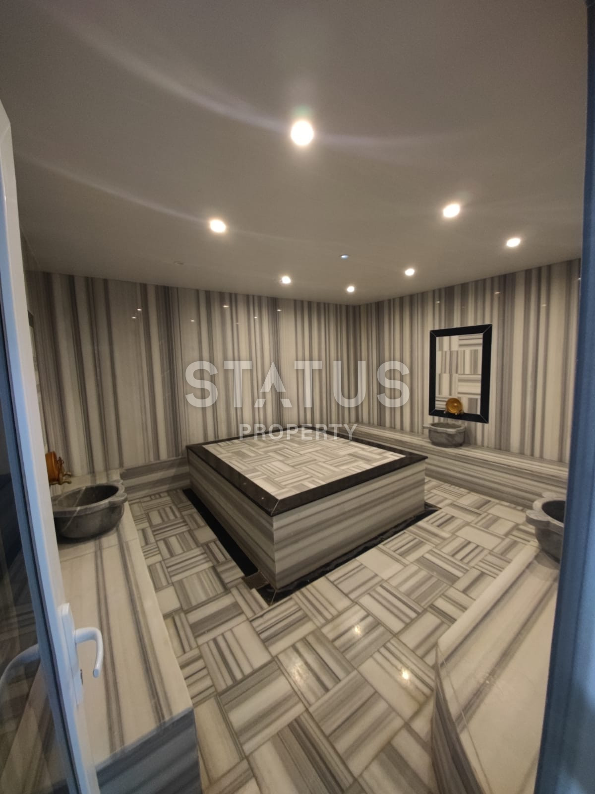 One-bedroom apartment with furniture in Mahmutlar area, 65 m2 фото 11