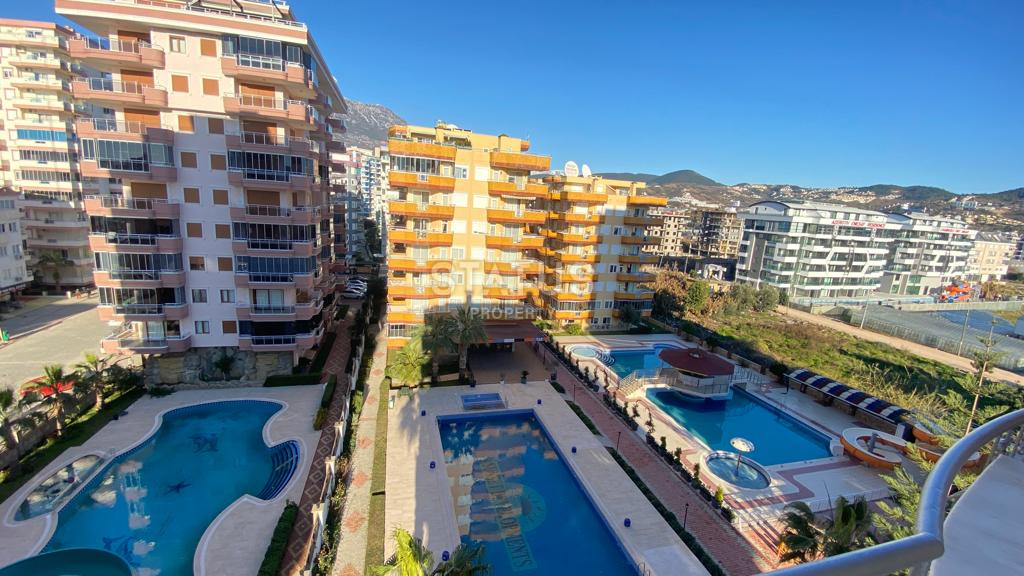 Просторные апартаменты 4+1 с видом на море в районе Махмутлар, 200 м2 фото 1