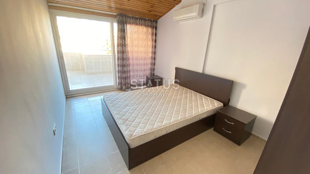 Spacious apartment 4+1 with sea views in Mahmutlar, 200 m2 фото 6