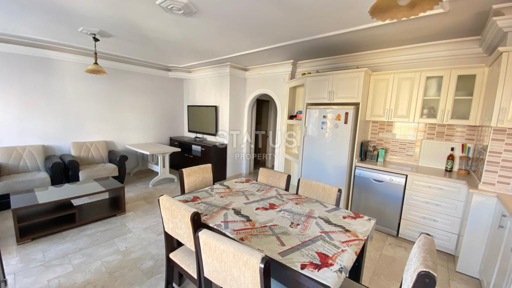 Spacious apartment 4+1 with sea views in Mahmutlar, 200 m2 фото 8