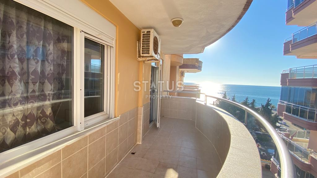 Spacious apartment 4+1 with sea views in Mahmutlar, 200 m2 фото 20