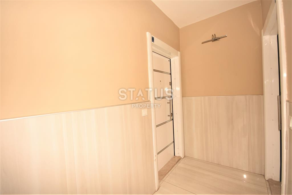 Просторная меблированная квартира у моря в Махмутларе, 70 м2. фото 11