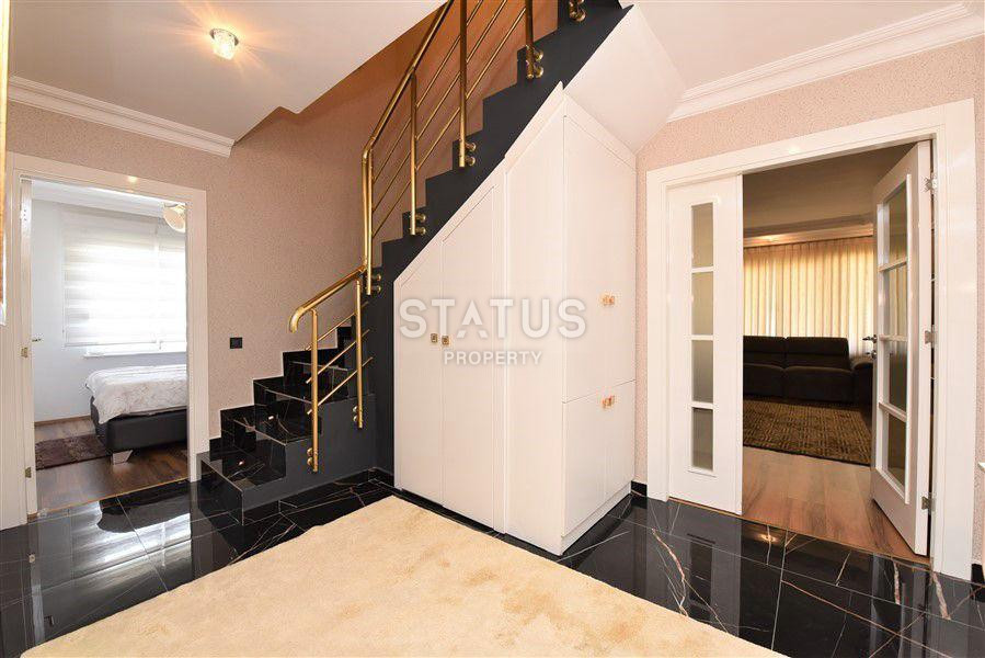 Penthouse 4+1 with a view of the fortress and furniture, 220 m2 фото 12