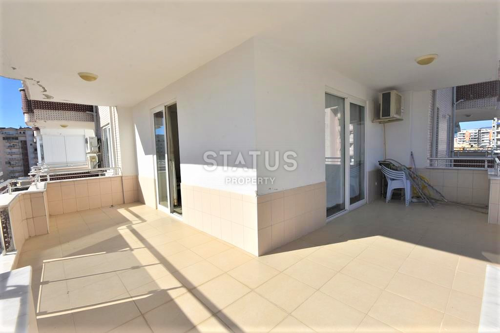 Large 2+1 in Mahmutlar, 350 meters to the sea, 130m2 фото 3