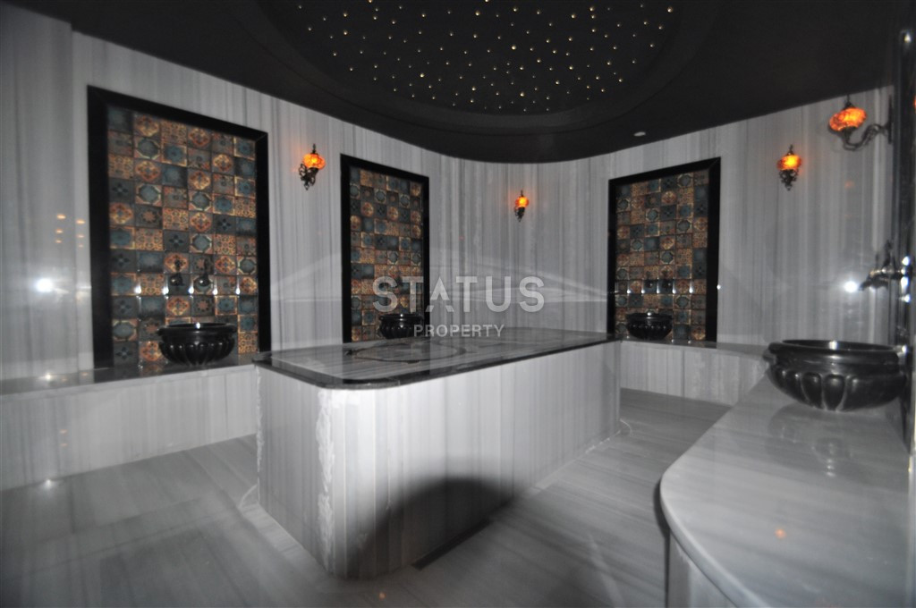 Две квартиры 1+1 на первой береговой линии в Кестеле, 65 м2. фото 3