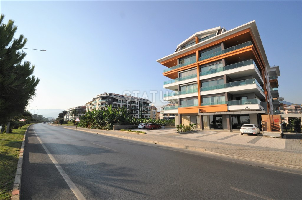 Две квартиры 1+1 на первой береговой линии в Кестеле, 65 м2. фото 7