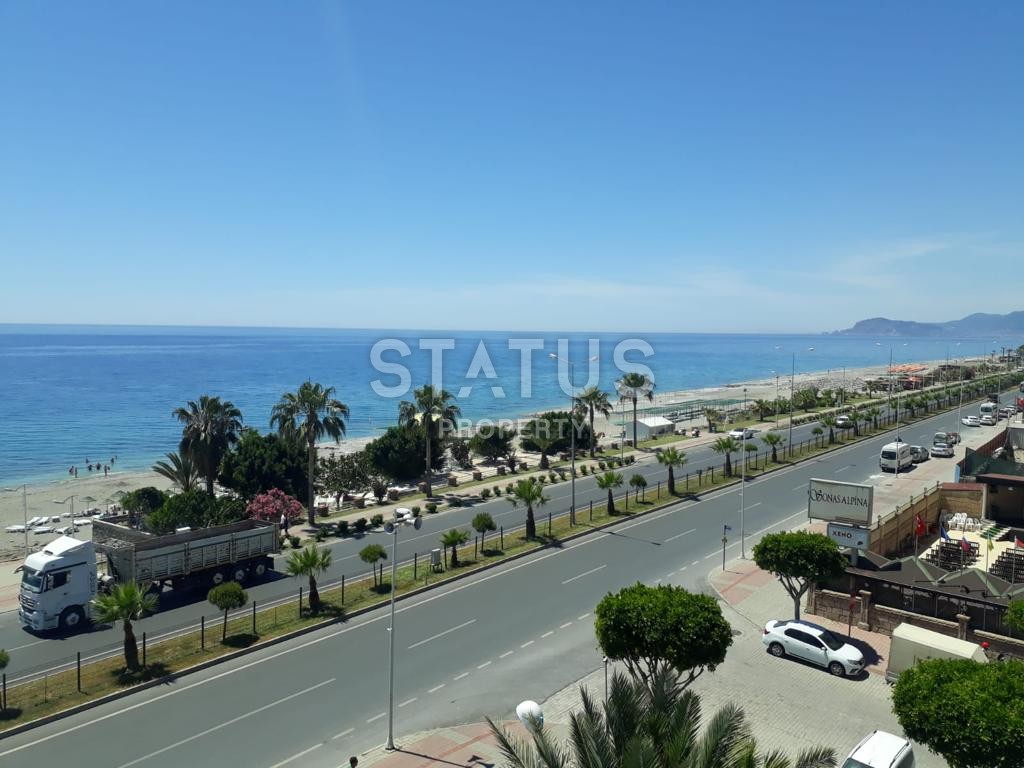 Квартира с прямым видом на море на первой линии. Мебель техника в стоимости. 90 кв.м. фото 9