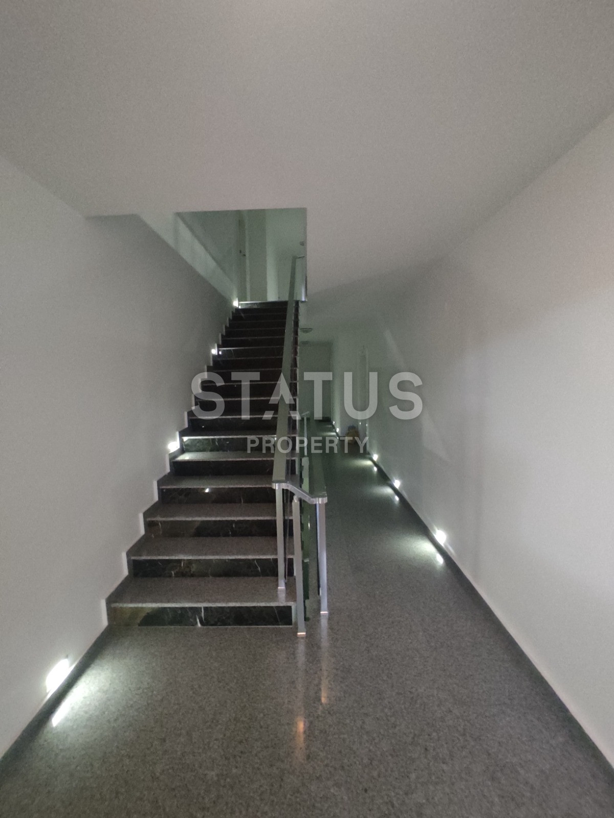 Furnished apartment 1+1 within a minute's reach of Cleopatra's beach, 65 m2. фото 13