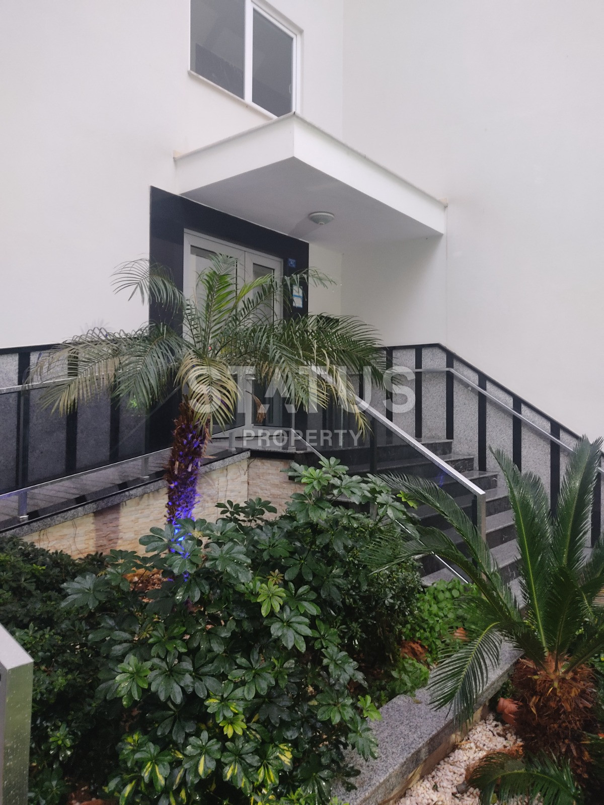 Furnished apartment 1+1 within a minute's reach of Cleopatra's beach, 65 m2. фото 19