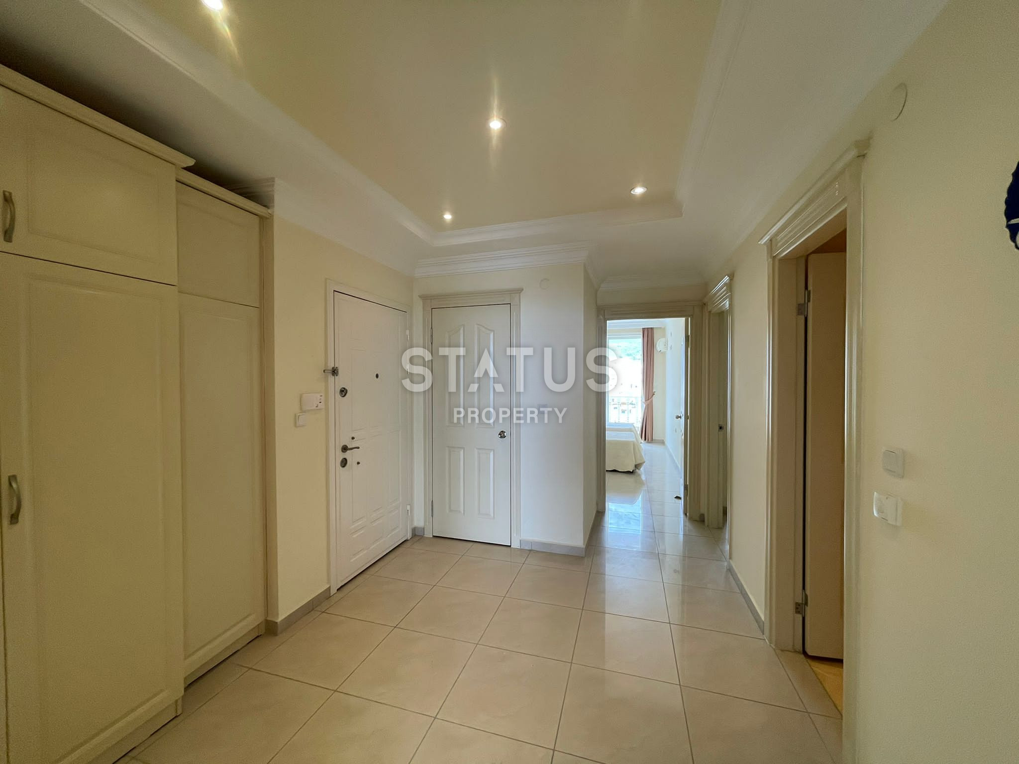 Large apartment 2+1 with sea views in Mahmutlar, 130 m2. фото 4