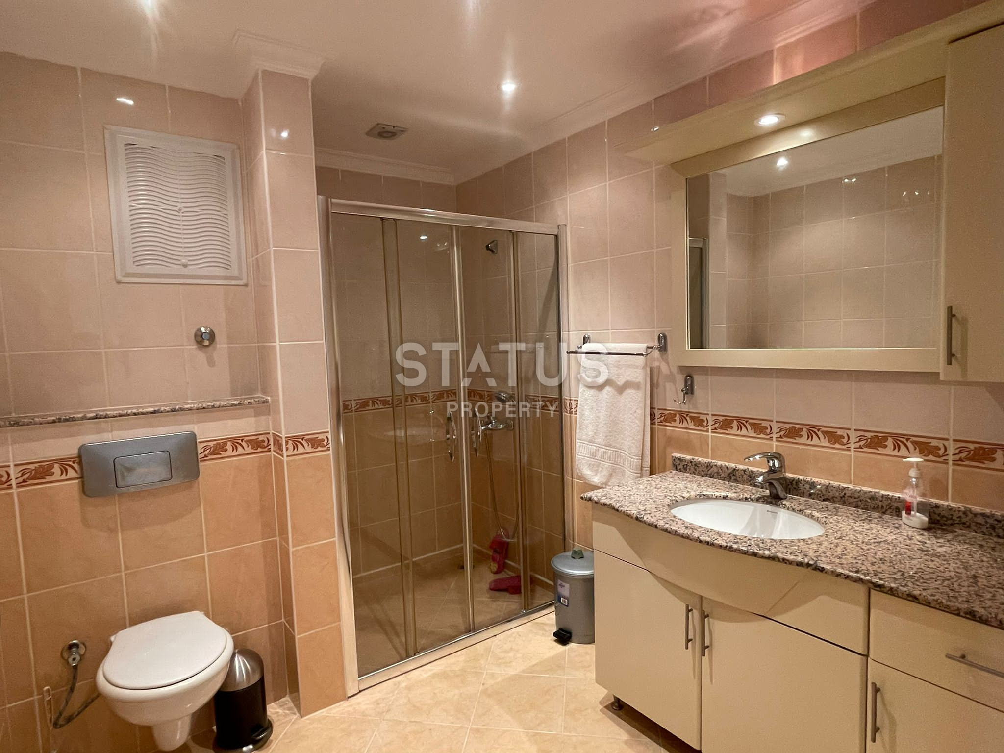 Large apartment 2+1 with sea views in Mahmutlar, 130 m2. фото 5