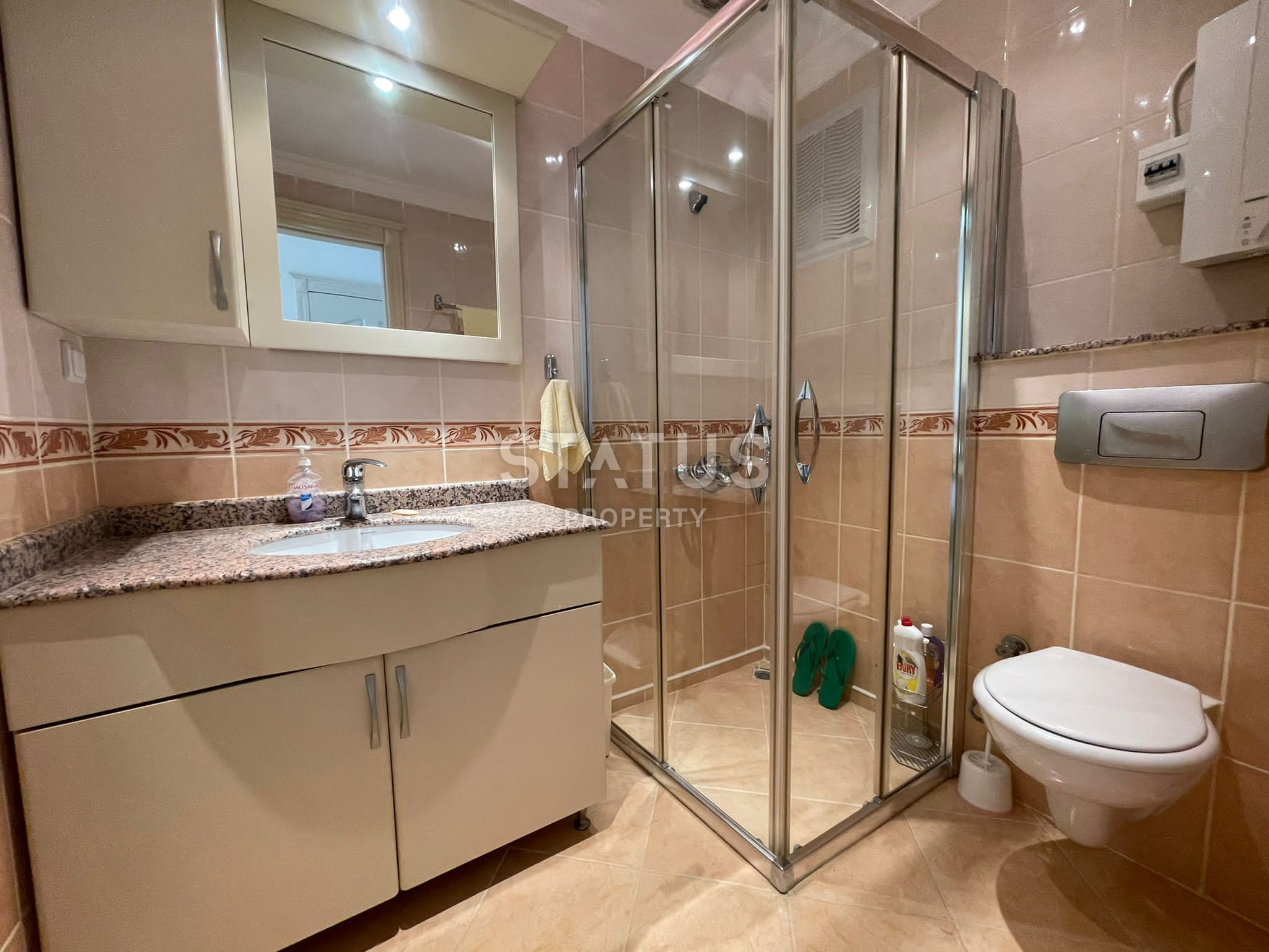 Large apartment 2+1 with sea views in Mahmutlar, 130 m2. фото 10