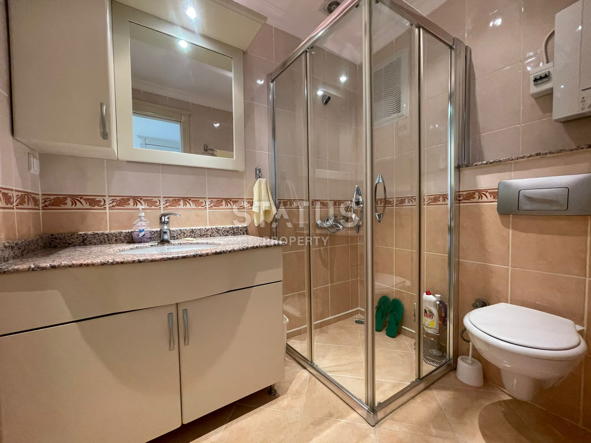 Large apartment 2+1 with sea views in Mahmutlar, 130 m2. фото 11