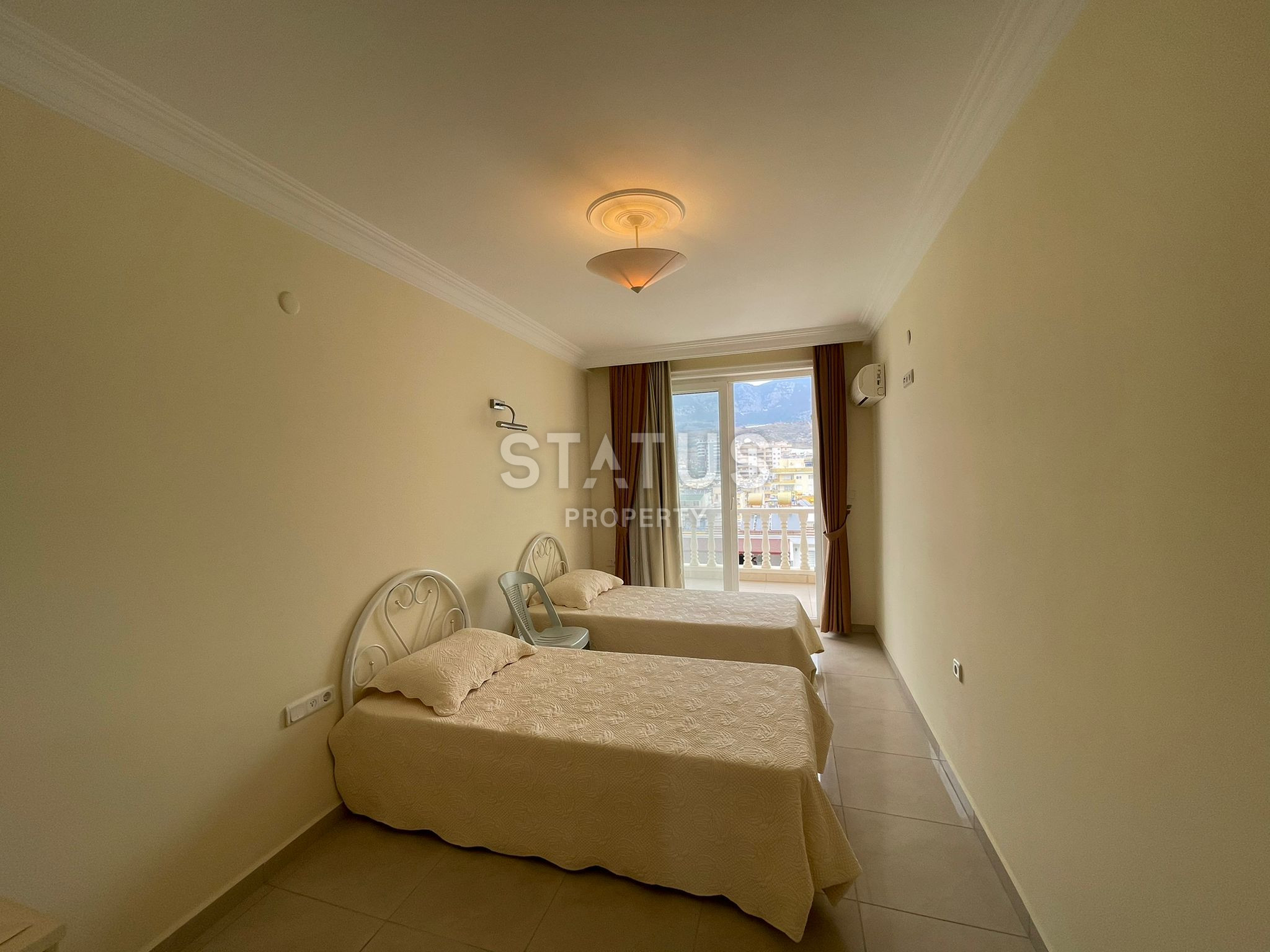 Large apartment 2+1 with sea views in Mahmutlar, 130 m2. фото 12