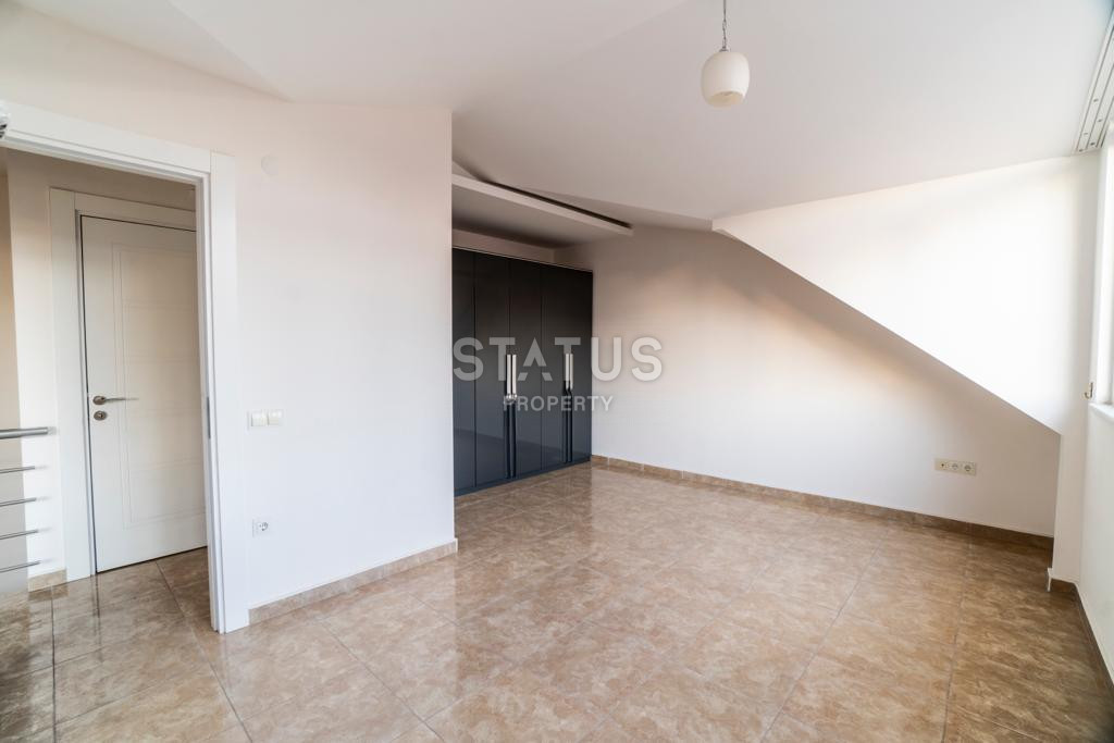 Duplex spacious apartments 3+1 in the center of Alanya, 160 m2. фото 15