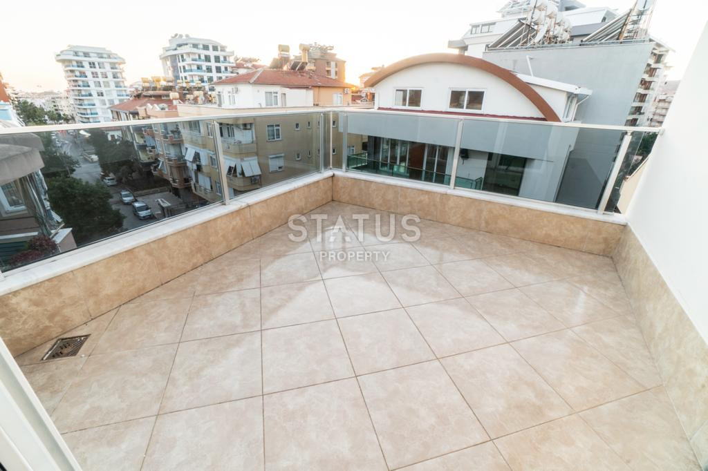Duplex spacious apartments 3+1 in the center of Alanya, 160 m2. фото 28