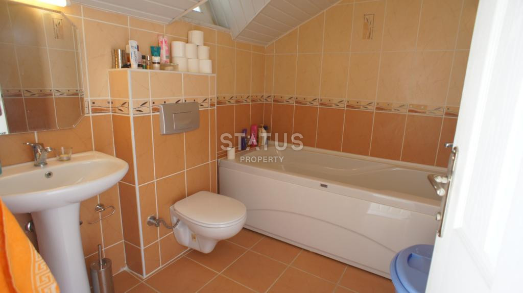 Duplex layout 4+1 in the Cleopatra area, 250m2 фото 18