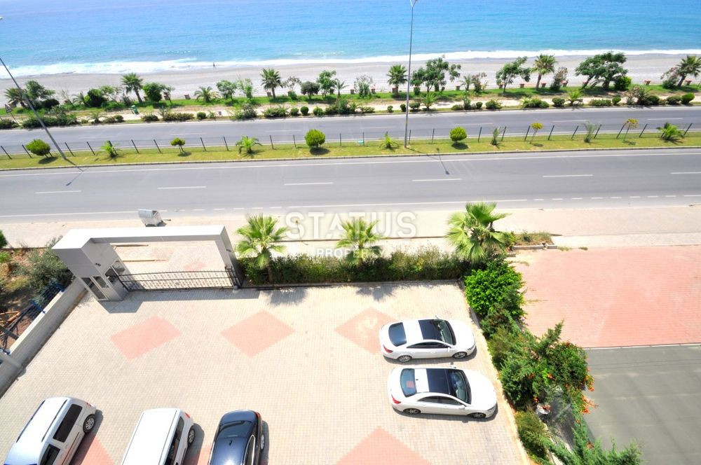 Penthouse 3+1 on the first coastline in the Kestel area, 240 m2 фото 44