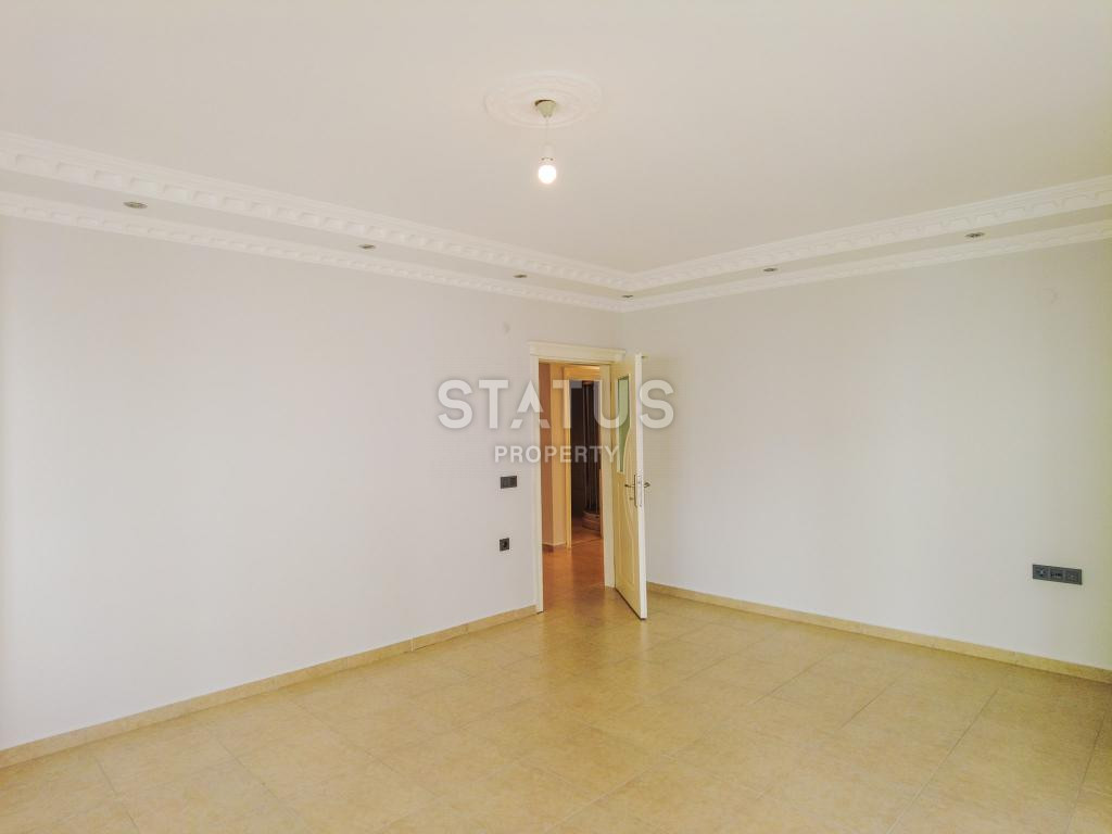 Apartment in Mahmutlar with good square footage and location, 185 m2 фото 8