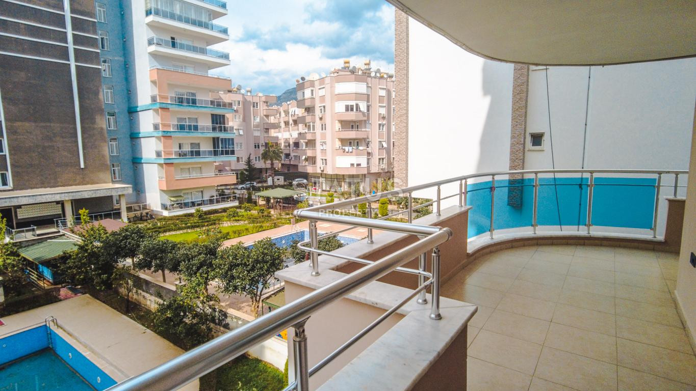 Apartment in Mahmutlar with good square footage and location, 185 m2 фото 16