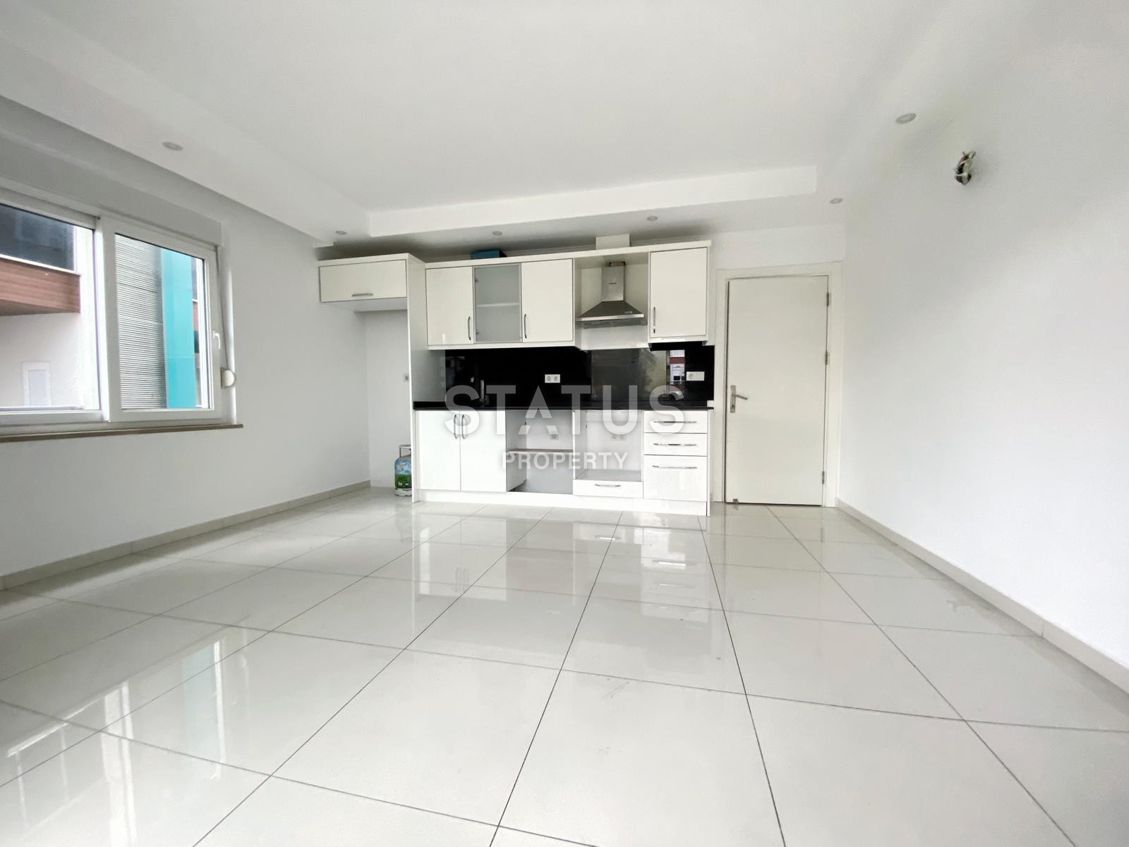 Beautiful three-room apartment on the very shore of Cleopatra beach, 95 m2 фото 3