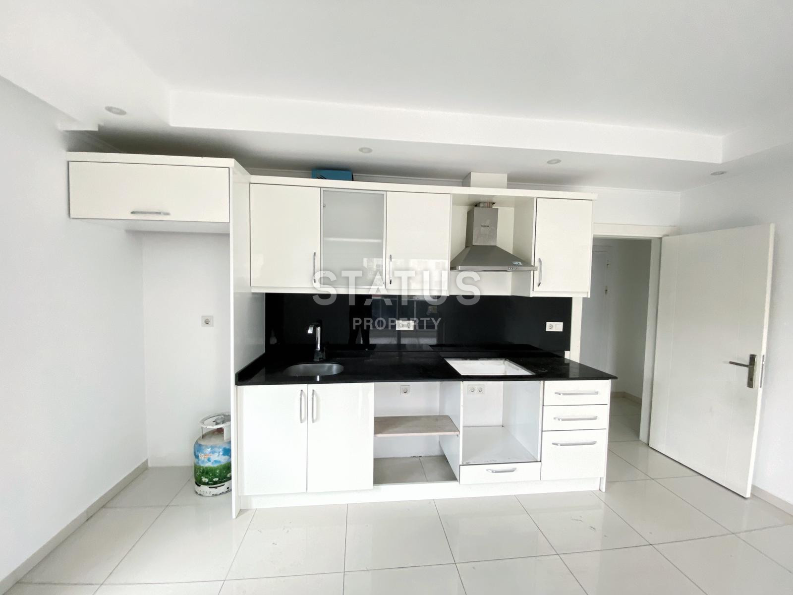 Beautiful three-room apartment on the very shore of Cleopatra beach, 95 m2 фото 4