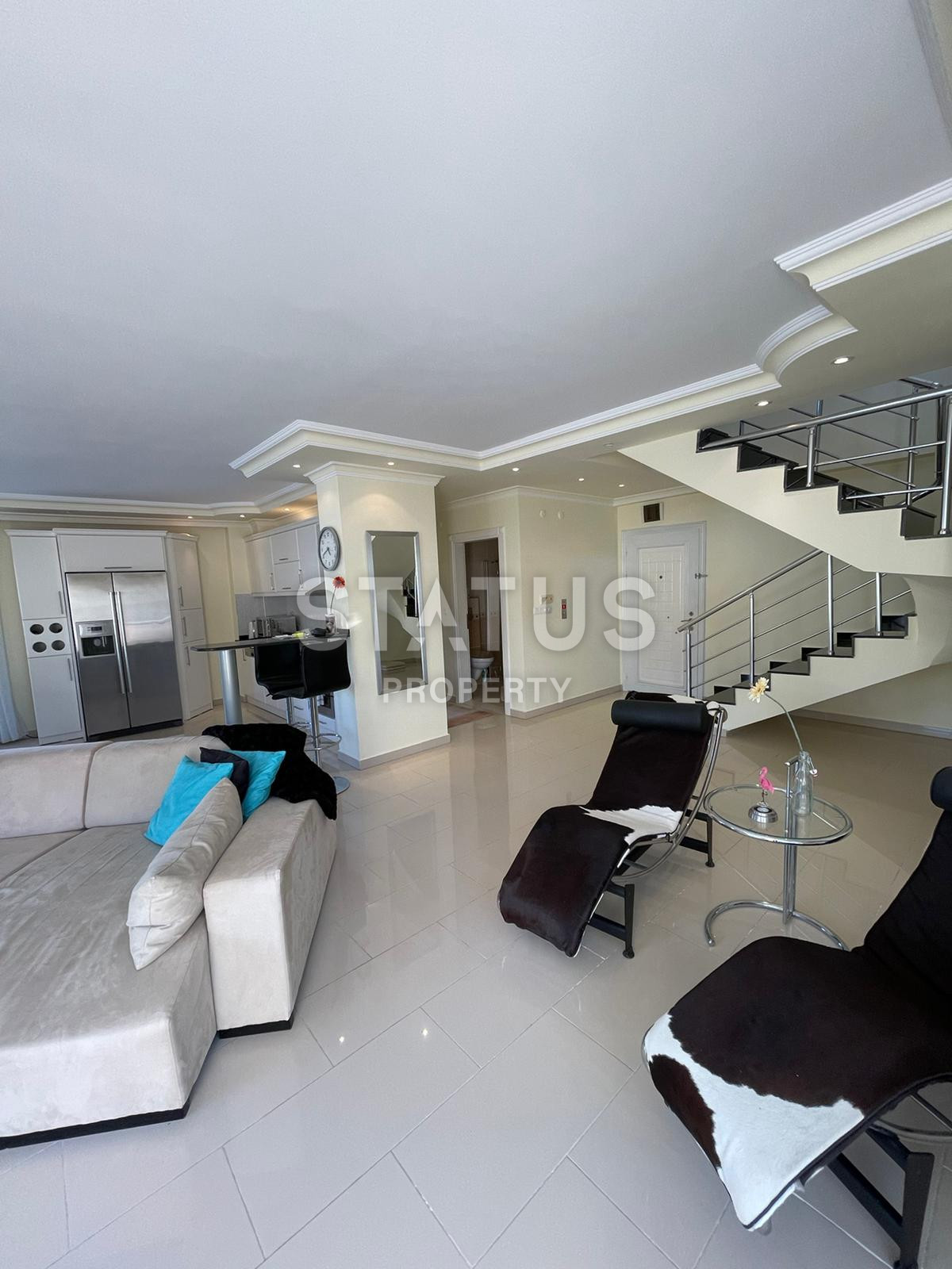 Penthouse 2+1 in a great quiet location at a bargain price. 205m2 фото 4