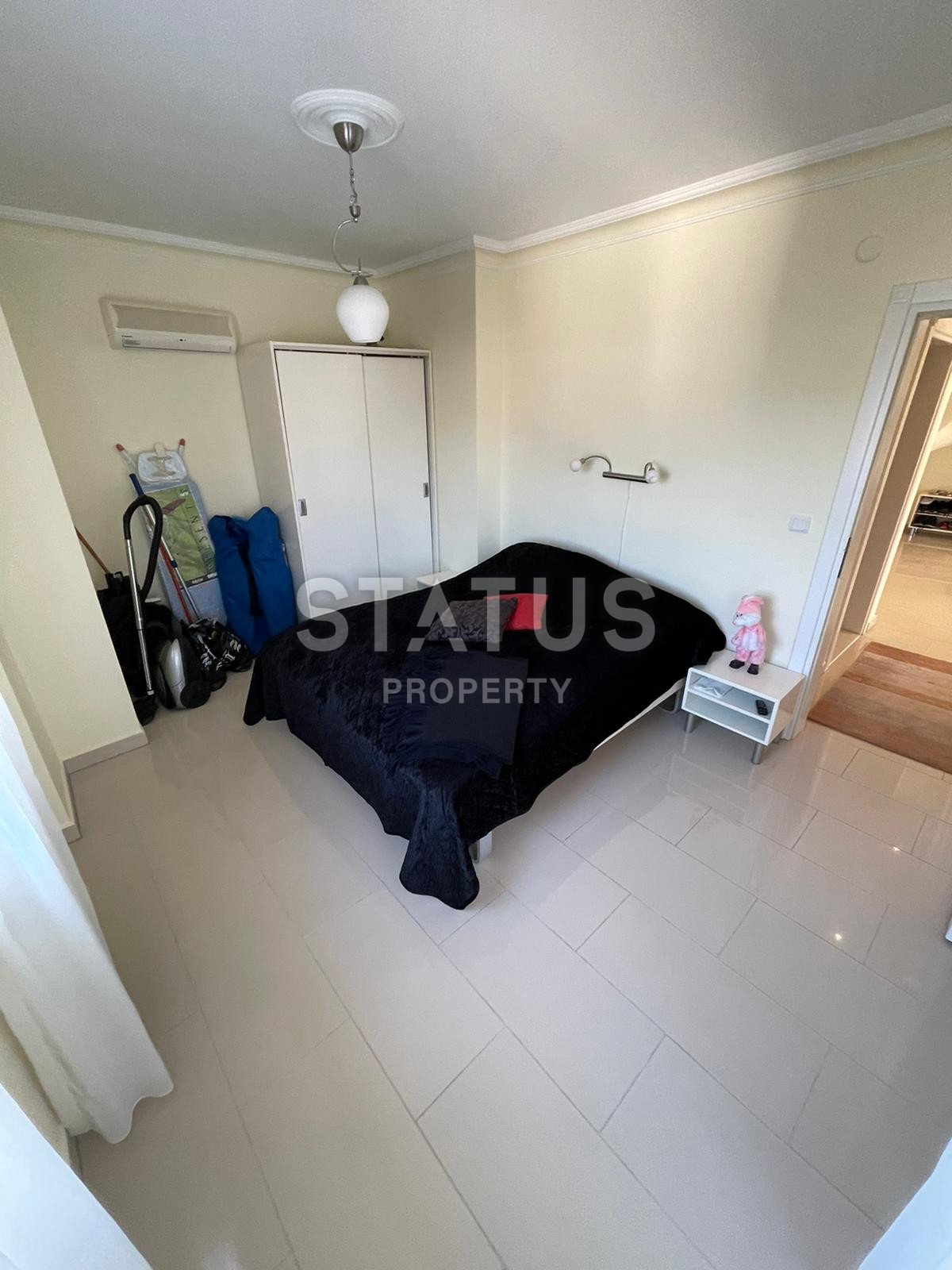 Penthouse 2+1 in a great quiet location at a bargain price. 205m2 фото 11