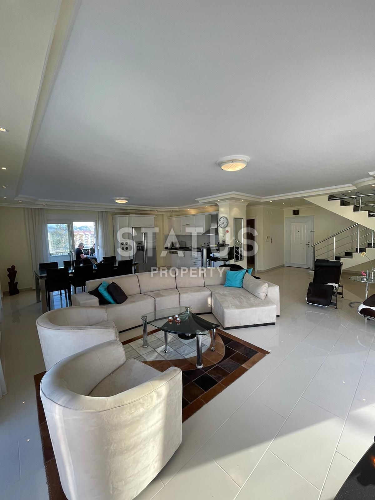 Penthouse 2+1 in a great quiet location at a bargain price. 205m2 фото 12