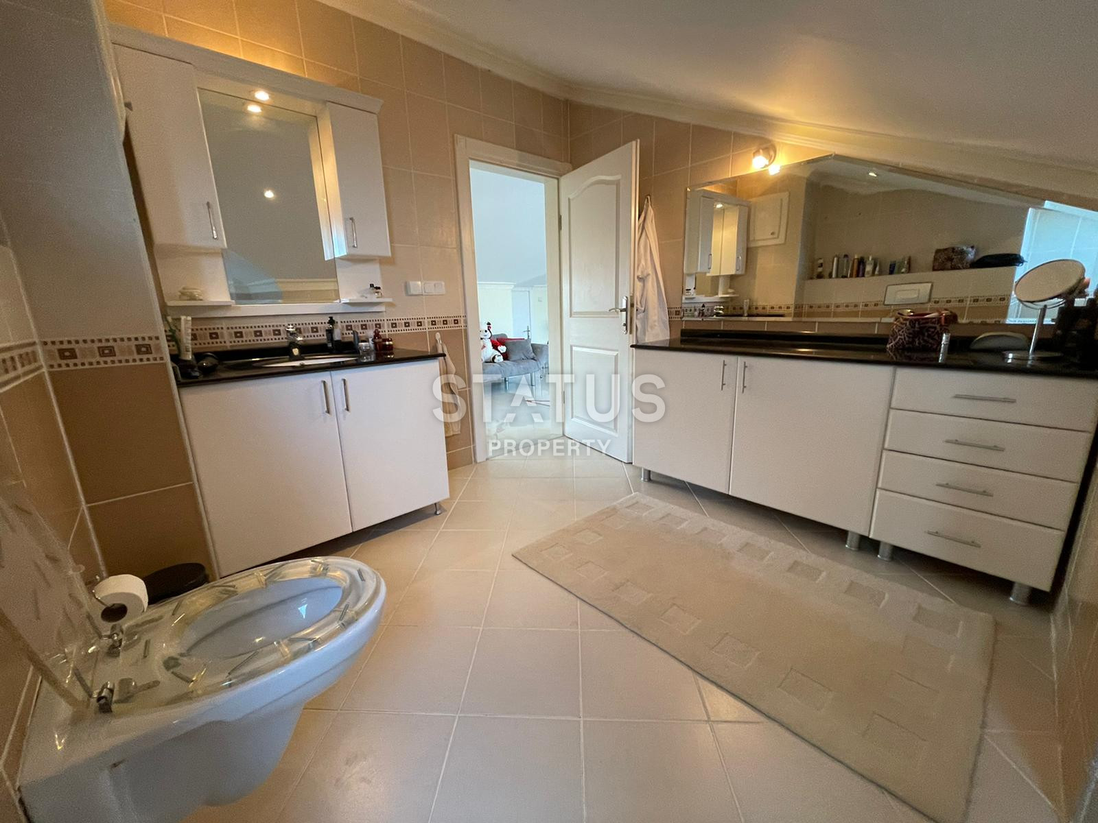 Penthouse 2+1 in a great quiet location at a bargain price. 205m2 фото 20