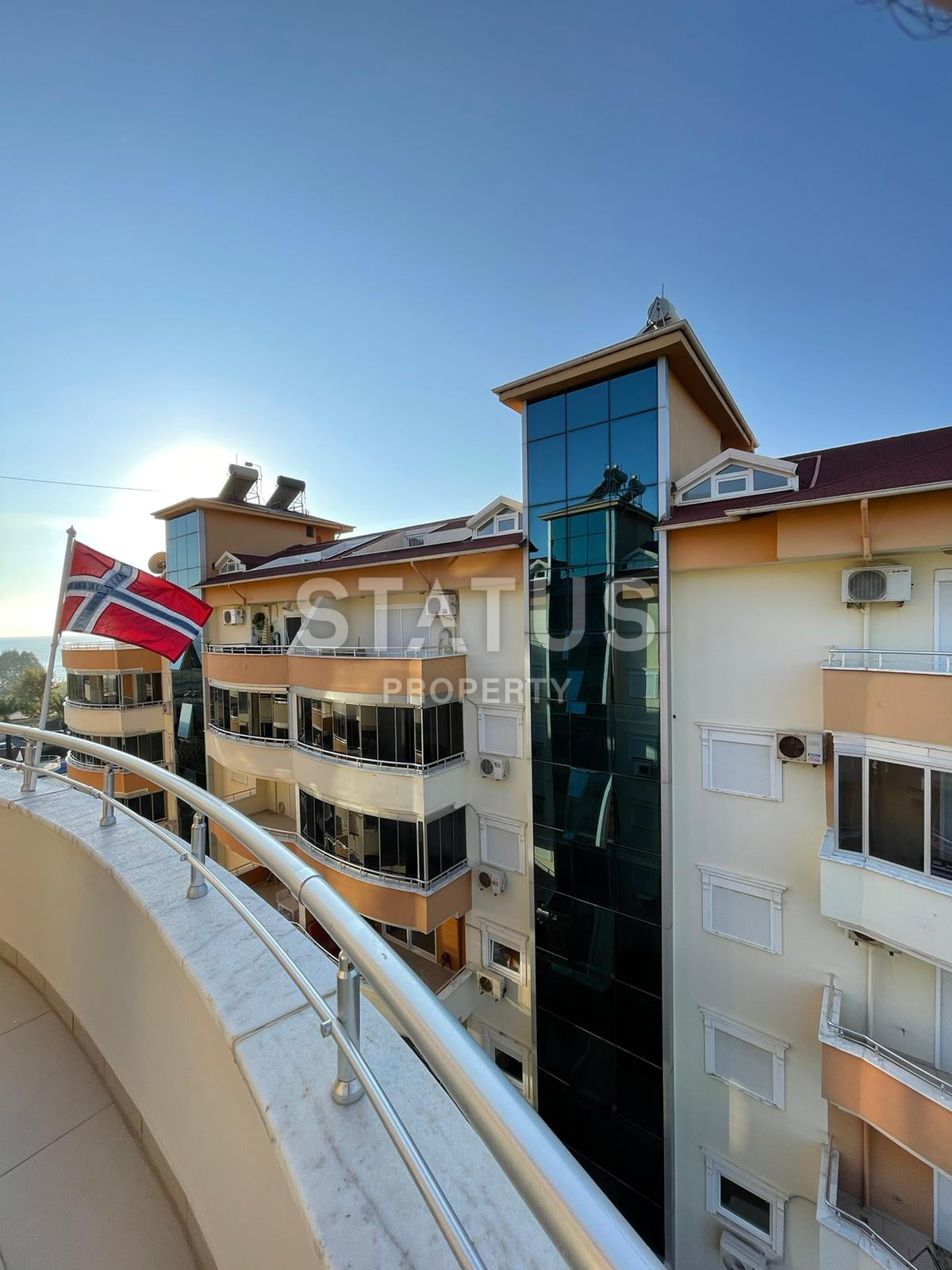 Penthouse 2+1 in a great quiet location at a bargain price. 205m2 фото 36