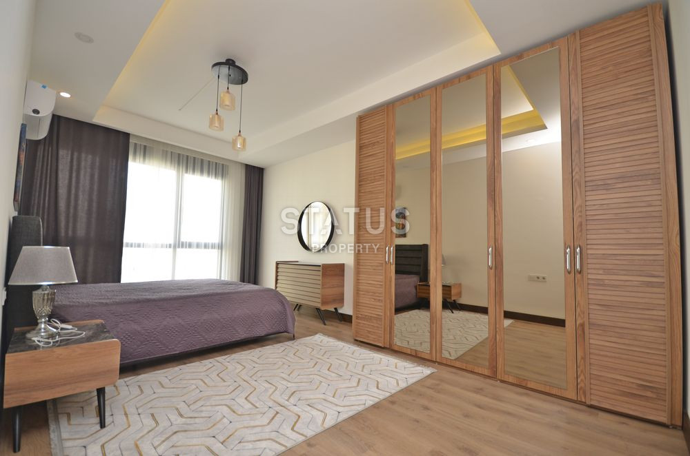 Chic, spacious luxury apartment with sea views, 180m2 фото 12