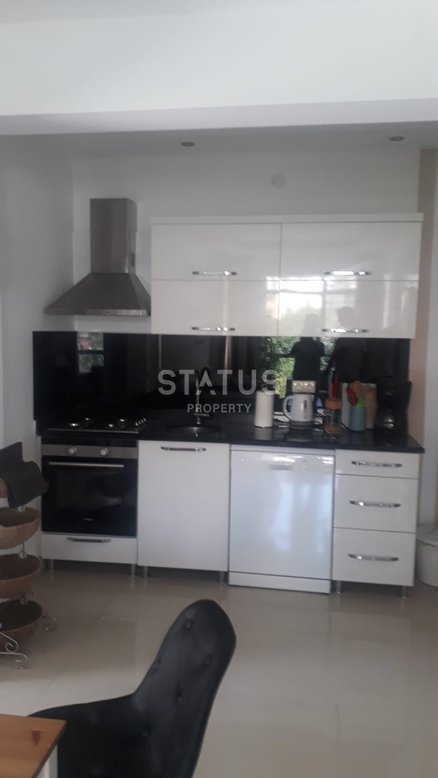 Меблированная двухкомнатная квартира в центре города, 60 м2 фото 6