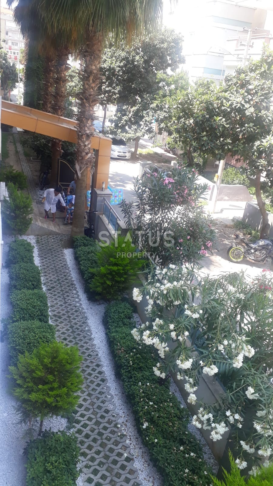 Меблированная двухкомнатная квартира в центре города, 60 м2 фото 14