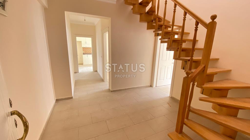 Не дорогая просторная двух-уровневая квартира  4+1 в Махмутларе. 180м2 фото 5