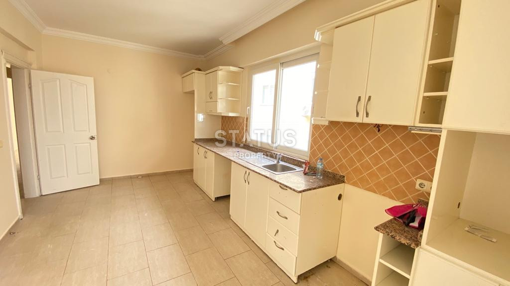 Не дорогая просторная двух-уровневая квартира  4+1 в Махмутларе. 180м2 фото 7