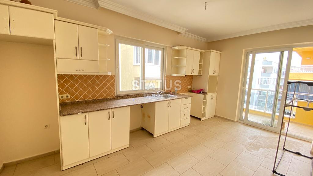 Не дорогая просторная двух-уровневая квартира  4+1 в Махмутларе. 180м2 фото 10