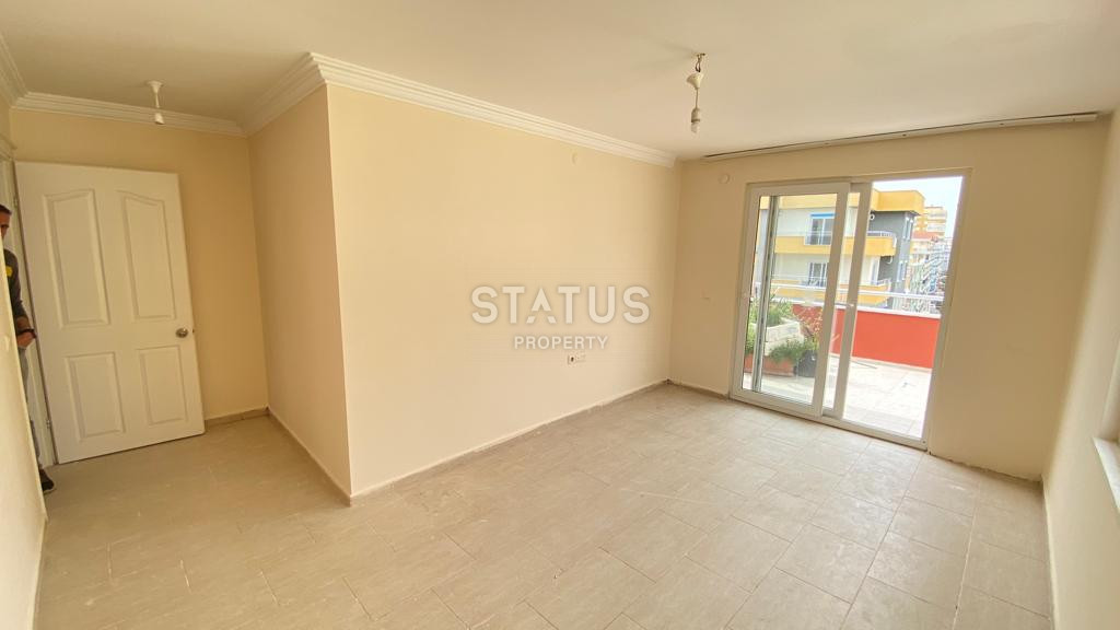 Не дорогая просторная двух-уровневая квартира  4+1 в Махмутларе. 180м2 фото 12