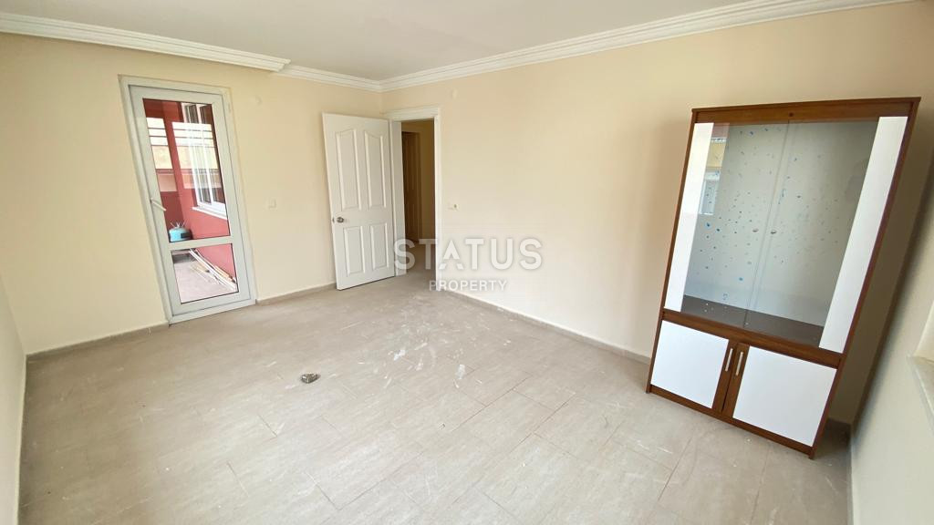 Не дорогая просторная двух-уровневая квартира  4+1 в Махмутларе. 180м2 фото 17