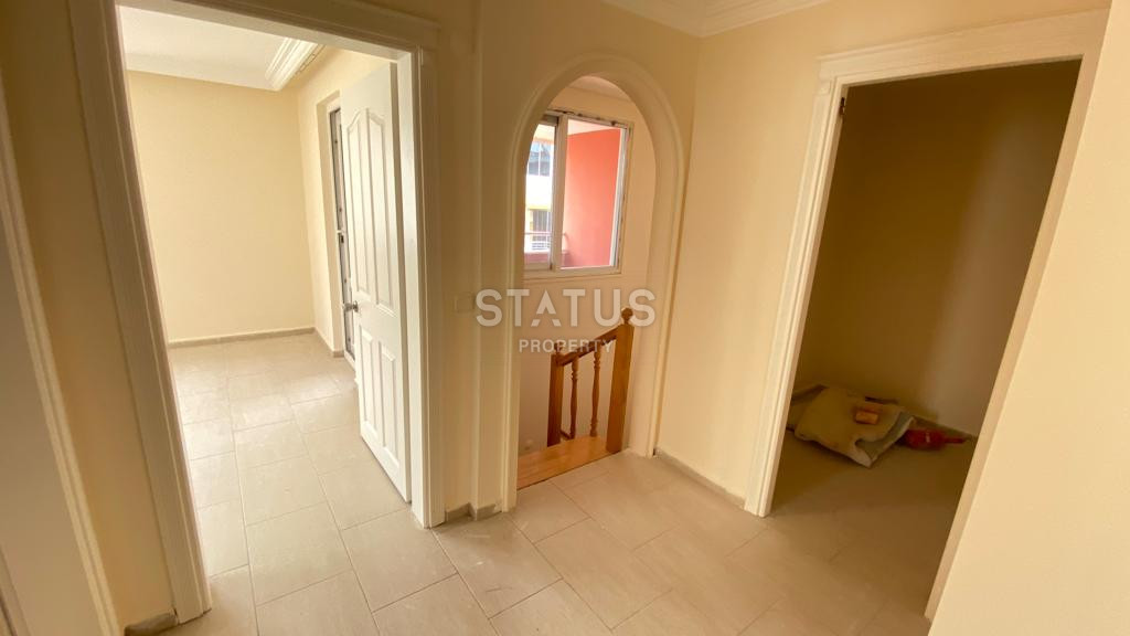 Не дорогая просторная двух-уровневая квартира  4+1 в Махмутларе. 180м2 фото 25