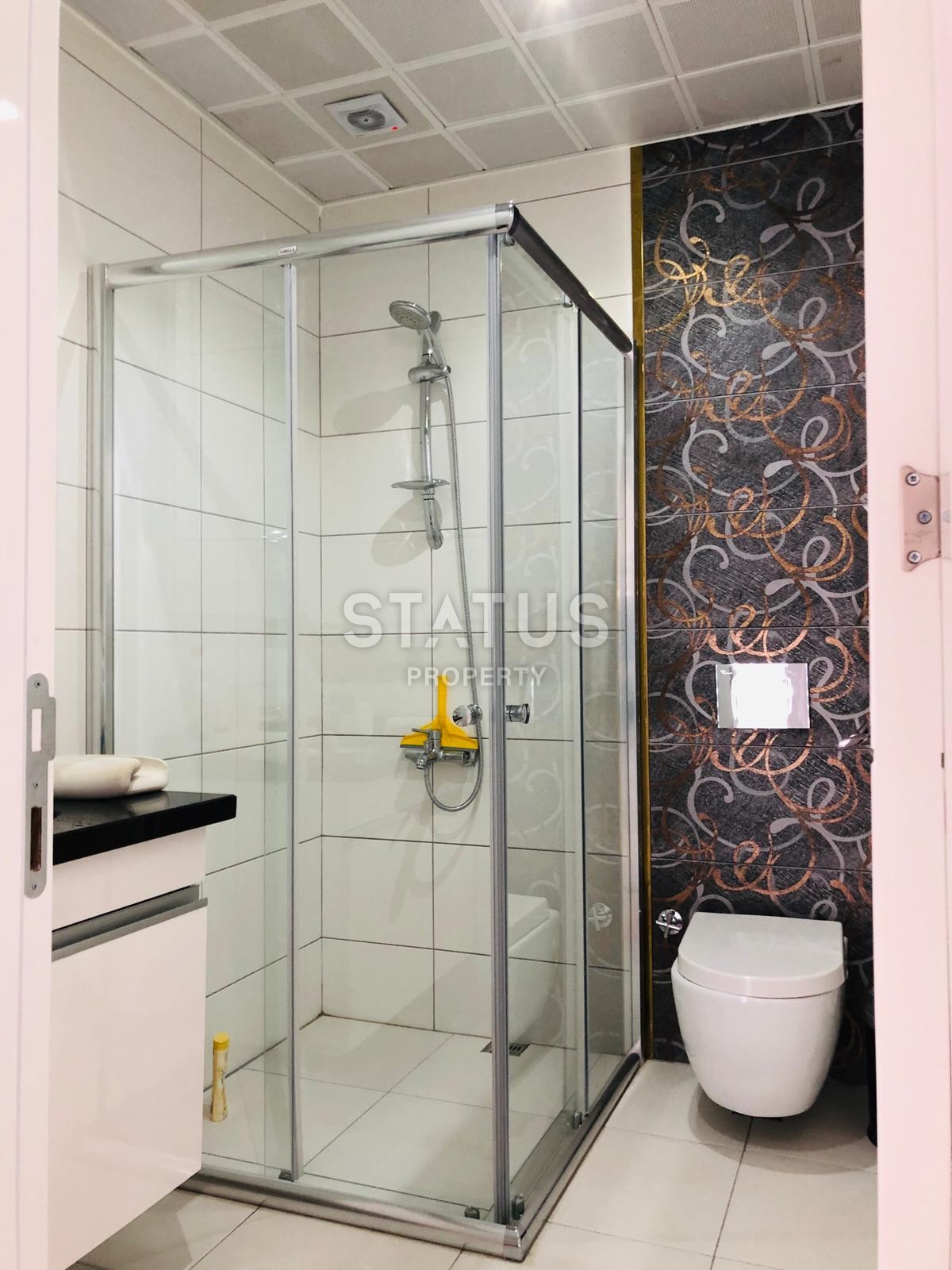 Двухуровневые апартаменты в самом центре города с шикарным видом на горы и море, 245 м2. фото 15