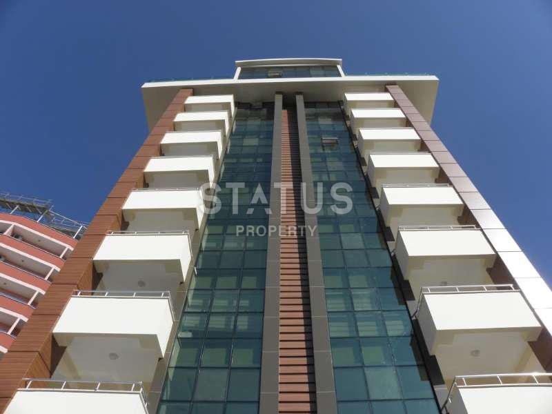 Двухуровневые апартаменты в самом центре города с шикарным видом на горы и море, 245 м2. фото 18